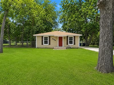 2732 W Collin Street, Corsicana TX 75110 - Photo 2