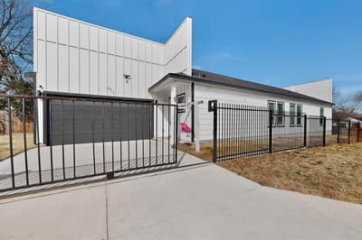 2015 Volga Avenue, Dallas TX 75216