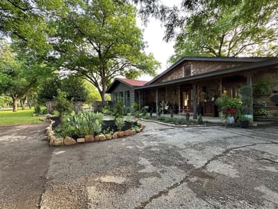 4000 Pecan Lane, Benbrook TX 76116