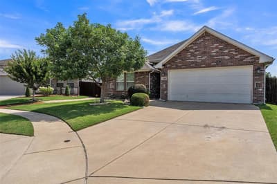 11209 Beechgrove Court, Fort Worth TX 76140