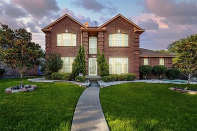 2702 Crosslands Drive, Garland TX 75040