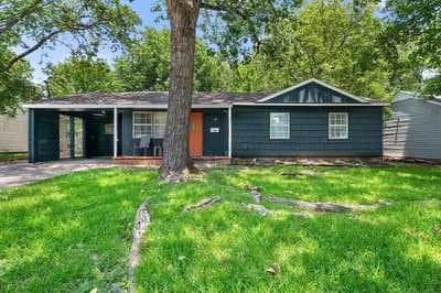 555 W Main Street, Lancaster TX 75146