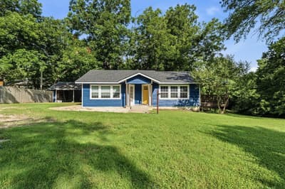 603 E Avenue A, Valley Mills TX 76689