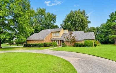 4110 Lakeshore Drive, Reno TX 75462