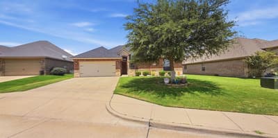608 Donna Circle, Granbury TX 76049 - Photo 3