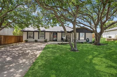 5728 Constitution Court, Watauga TX 76148