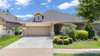 916 Hawks Way, Argyle TX 76226