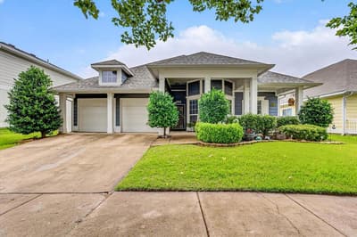 1008 Bell Manor Drive, Savannah TX 76227