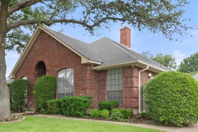 2105 Sleepy Hollow Drive, Arlington TX 76006