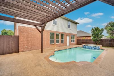 1113 Skylark Drive, Burleson TX 76028