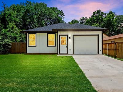 1104 W Elm Street, Denison TX 75020