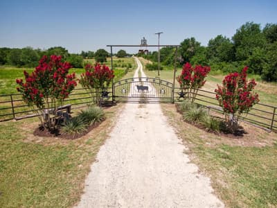 5562 County Road 1037, Celeste TX 75423