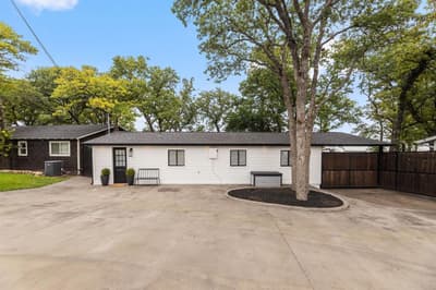 304 W Lake Drive, Weatherford TX 76087