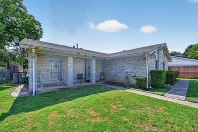 2524 N Saint Augustine Drive, Dallas TX 75227