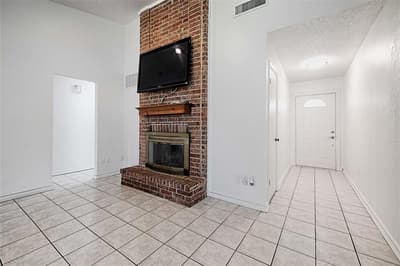 2511 Via Avenida, Carrollton TX 75006 - Photo 2