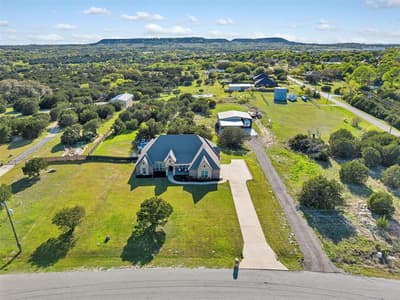 701 Milton Court, Granbury TX 76048 - Photo 3