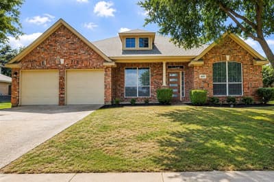 809 Camellia Court, DeSoto TX 75115