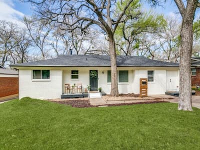 708 Oakwood Drive, Euless TX 76040