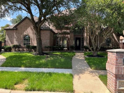 1201 Woodvale Drive, Bedford TX 76021