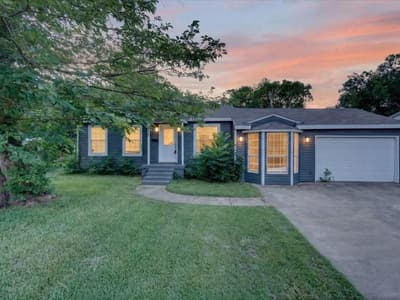 6633 Emhouse Street, Dallas TX 75232
