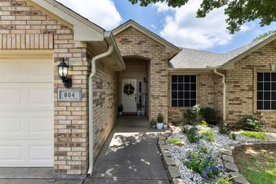 804 Tyler Court, Burleson TX 76028 - Photo 4
