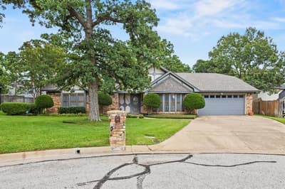 3603 Ivywild Court, Arlington TX 76016