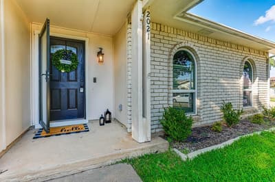 2021 Emory Oak Drive, Carrollton TX 75007
