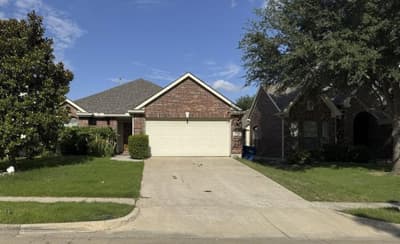 2760 Indian Oak Drive, McKinney TX 75071 - Photo 2