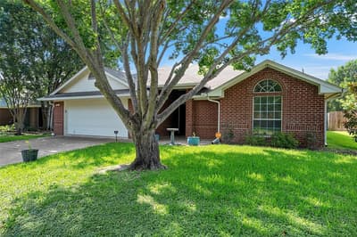10604 Sierra West Drive, Waco TX 76712 - Photo 2