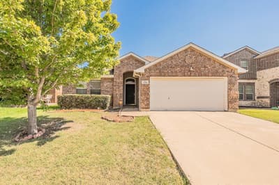 536 Goldstone Lane, Fort Worth TX 76131