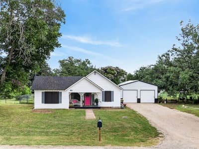 110 W Brown Street, Lipan TX 76462