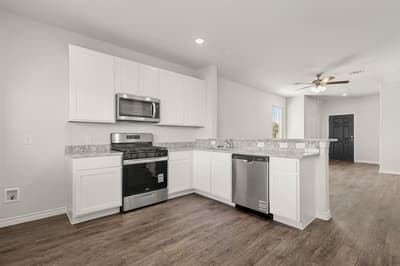 7008 Trestle Street, Fort Worth TX 76036 - Photo 2