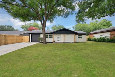 807 Hillcrest Drive, Arlington TX 76010