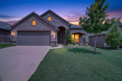2541 Hadley Street, Weatherford TX 76087