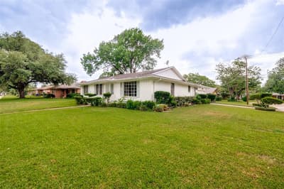 5319 Urban Crest Road, Dallas TX 75227 - Photo 2