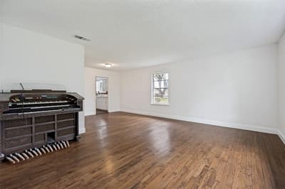 5319 Urban Crest Road, Dallas TX 75227 - Photo 4