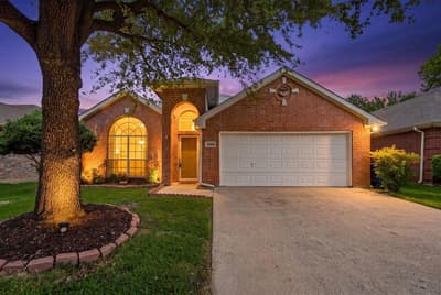 6916 Indiana Avenue, Fort Worth TX 76137