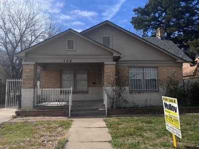 704 S Oakland Boulevard, Fort Worth TX 76103