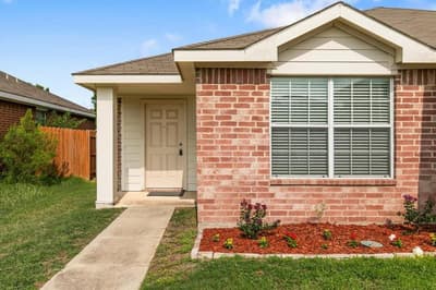 621 Woodpecker Lane, Fort Worth TX 76108 - Photo 3