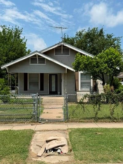 2203 Pearl Avenue, Fort Worth TX 76164