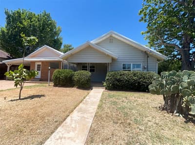 421 N 3rd Street, Jacksboro TX 76458