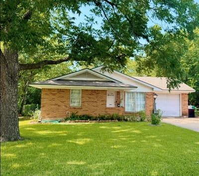 1112 Laguna Drive, Denton TX 76209