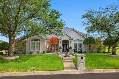11812 Blue Creek Drive, Fort Worth TX 76008