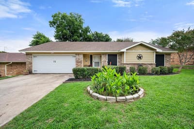 2709 Blue Quail Drive, Arlington TX 76017