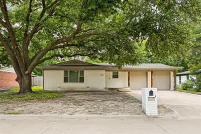 1126 Warden Street, Benbrook TX 76126