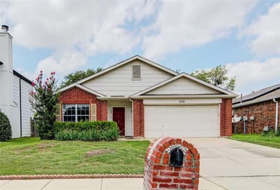 3240 BENT CREEK Drive, Denton TX 76210