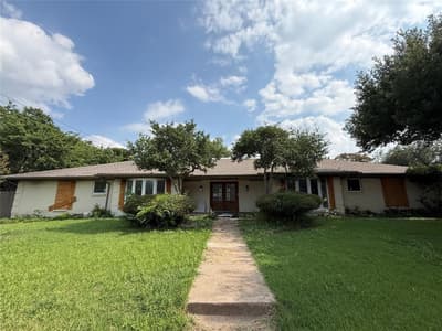 1013 Rockmoor Drive, Edgecliff Village TX 76134