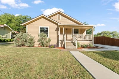 102 S 4th Street, Grandview TX 76050