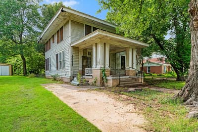 946 S Church Street, Paris TX 75460