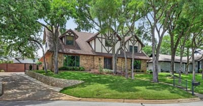 2304 Wakeforest Court, Arlington TX 76012